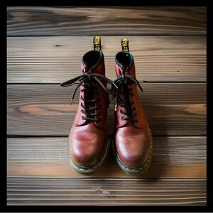 Dr. Martens Unisex Red Leather Boots Women’s 6